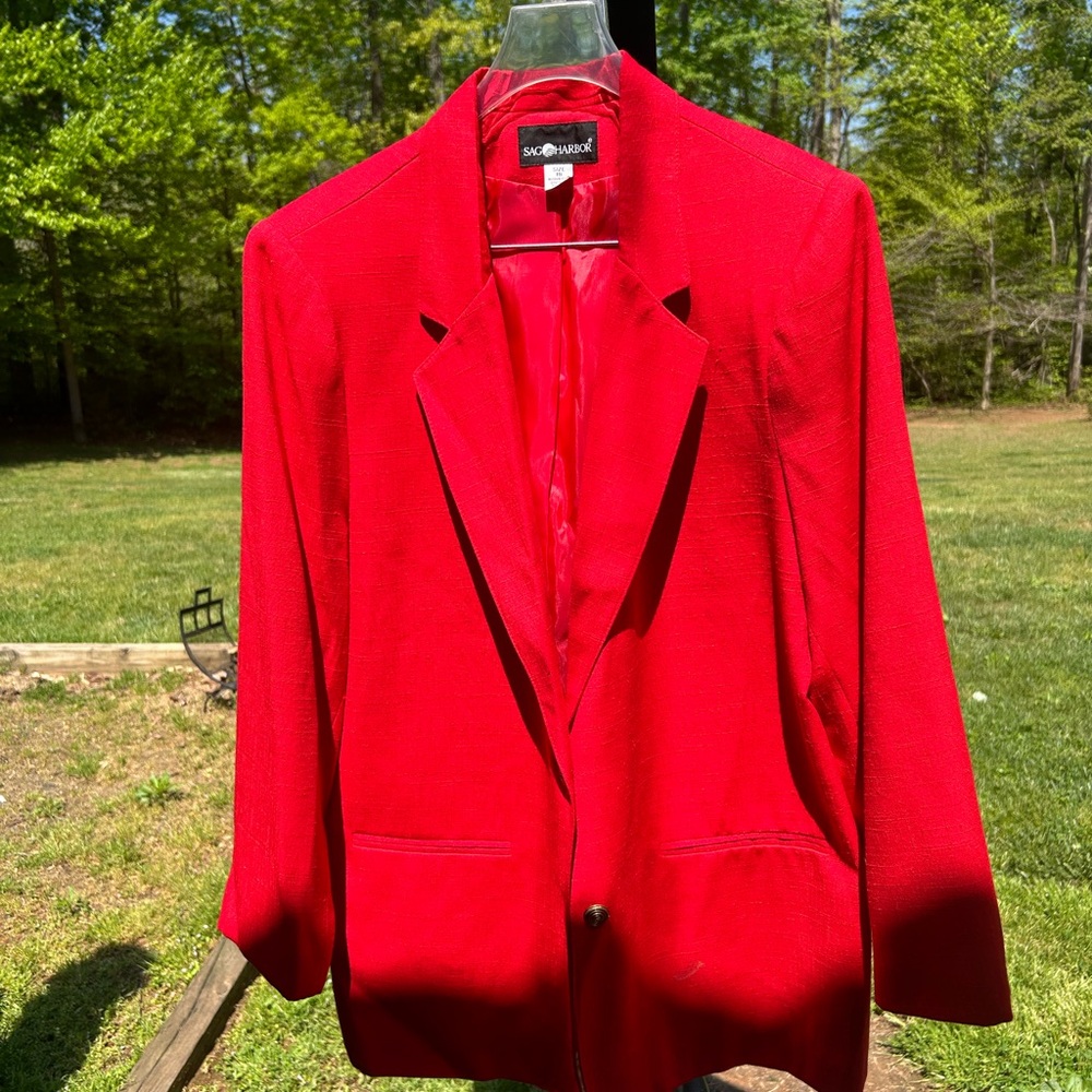 Sag Harbor red blazer size 18 excellent condition